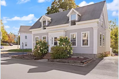 19 Highland St, Gloucester, MA 01930 - Photo 1