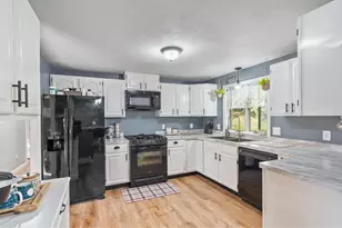 77 Darnell Rd, Worcester, MA 01606 - Photo 13