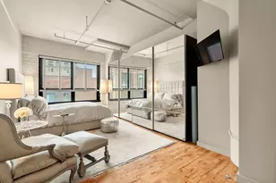 210 Lincoln St, Boston, MA 02111 - Photo 25