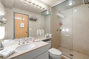 210 Lincoln St, Boston, MA 02111 - Photo 29