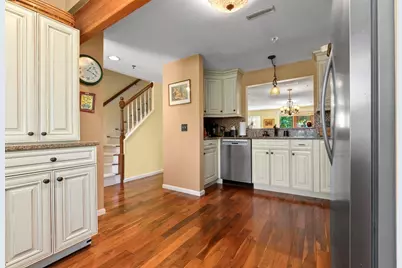 612 Essex Ave #5, Gloucester, MA 01930 - Photo 3