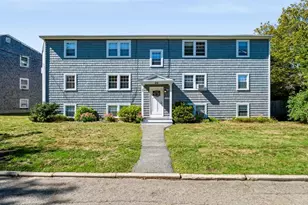 20 Beacon Ave, Newburyport, MA 01950 - Photo 1