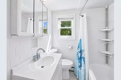 195 Mills Ave, Revere, MA 02151 - Photo 15