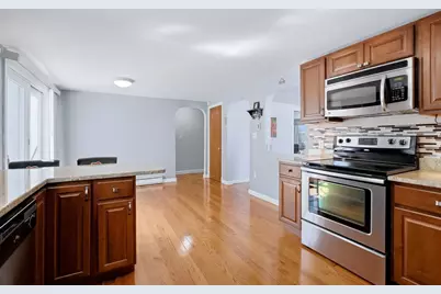 195 Mills Ave, Revere, MA 02151 - Photo 13