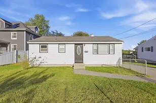 444 Butman Rd, Lowell, MA 01852 - Photo 1