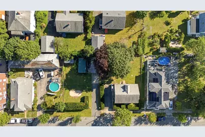240 Irvington, New Bedford, MA 02745 - Photo 19