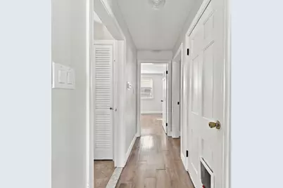 240 Irvington, New Bedford, MA 02745 - Photo 9