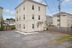 49-1/2 Ellsworth St, Worcester, MA 01610 - Photo 3