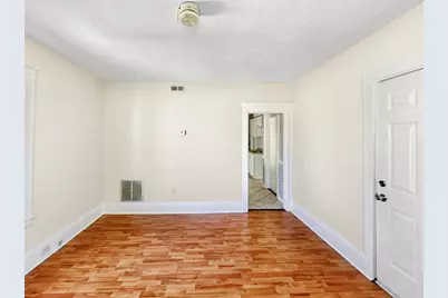49-1/2 Ellsworth St, Worcester, MA 01610 - Photo 11