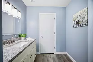 25 Nassau Dr, Springfield, MA 01129 - Photo 21