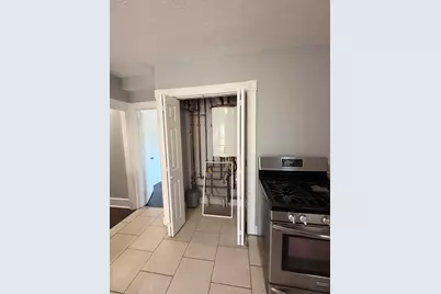1428 Water St #3rd Fl Rear, Fitchburg, MA 01420 - Photo 7