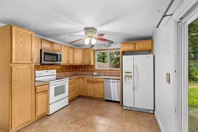 21 Surrey Ln #21, Bourne, MA 02532 - Photo 7