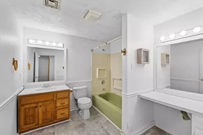 21 Surrey Ln #21, Bourne, MA 02532 - Photo 17