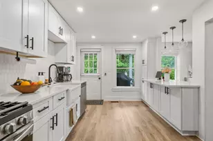 29 Sterling St, Weymouth, MA 02188 - Photo 9