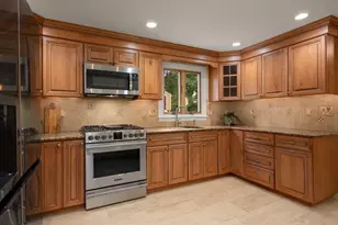36 Grove St, Reading, MA 01867 - Photo 11
