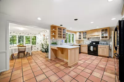 64 Cambridge Cir, Longmeadow, MA 01106 - Photo 7
