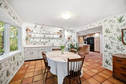 64 Cambridge Cir, Longmeadow, MA 01106 - Photo 9