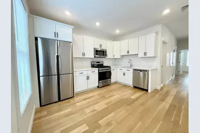 310 Chelsea St, Boston, MA 02128 - Photo 5