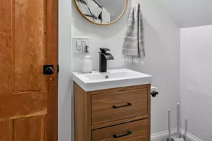 33 Broadway, Rockport, MA 01966 - Photo 23