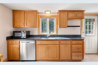41 Jones Ave, Randolph, MA 02368 - Photo 11