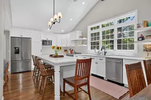 18 Coolidge Cir, Northborough, MA 01532 - Photo 7