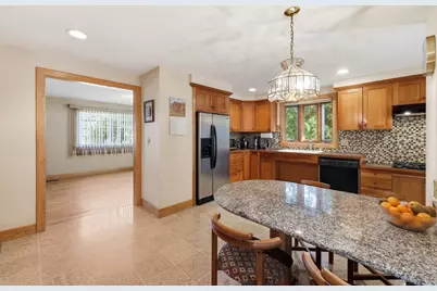98 Meadowlark Dr, Longmeadow, MA 01106 - Photo 11