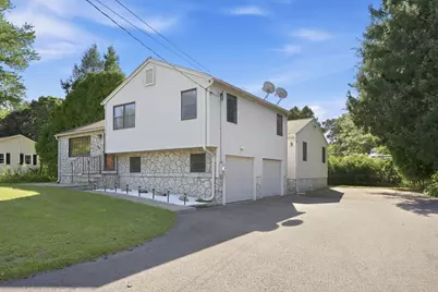 98 Meadowlark Dr, Longmeadow, MA 01106 - Photo 1