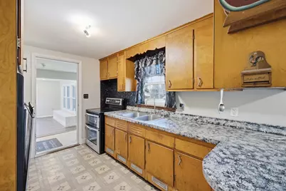 65 Bay State Cir, Abington, MA 02351 - Photo 7