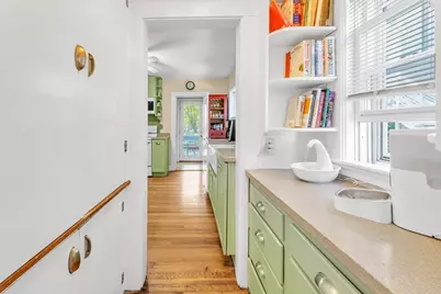8 Hawthorne Park #8, Cambridge, MA 02138 - Photo 13