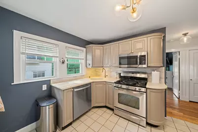 11 Bertson Ave, Boston, MA 02132 - Photo 9