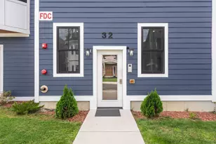 32 Pearl St, Boston, MA 02125 - Photo 25