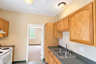 456 Coggeshall St, Fall River, MA 02721 - Photo 7