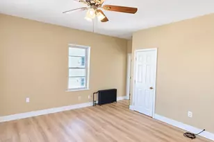 456 Coggeshall St, Fall River, MA 02721 - Photo 3