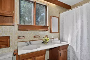 1 Wakefield Ave, Saugus, MA 01906 - Photo 21