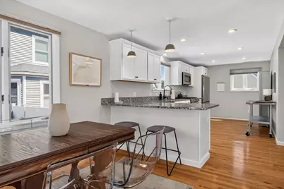 95 Winthrop St, Waltham, MA 02453 - Photo 9