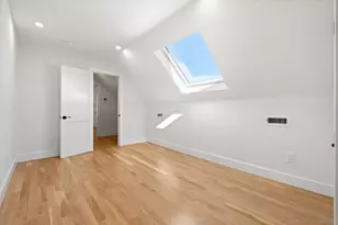 51 Spring St, Medford, MA 02155 - Photo 29