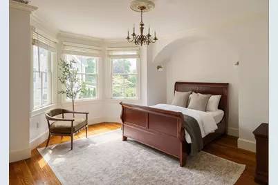 14 Winthrop St, Newton, MA 02465 - Photo 17