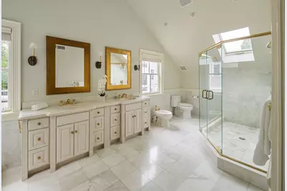 14 Winthrop St, Newton, MA 02465 - Photo 15