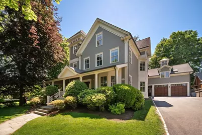 14 Winthrop St, Newton, MA 02465 - Photo 33