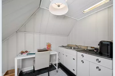 1175 Centre St, Newton, MA 02459 - Photo 33
