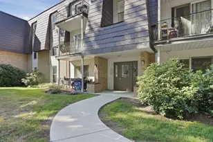 16 Shadowbrook Ln, Milford, MA 01757 - Photo 23