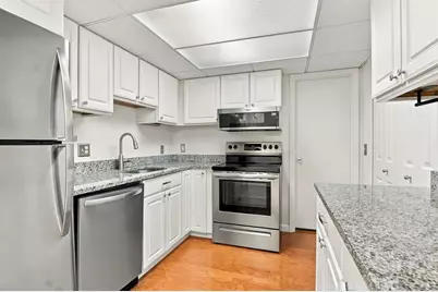 16 Shadowbrook Ln #35, Milford, MA 01757 - Photo 9