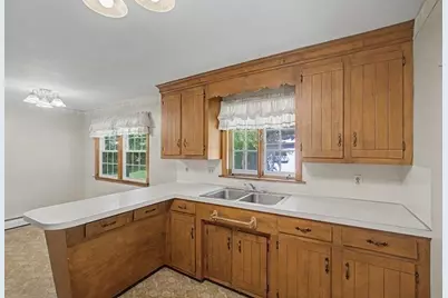 11 Federal Street, Blackstone, MA 01504 - Photo 13