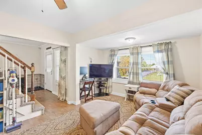 9 Mechanic St, Haverhill, MA 01830 - Photo 7