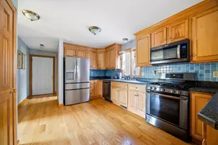 245 North St, Agawam, MA 01030 - Photo 7