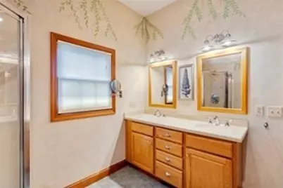 324 S Elm St, West Bridgewater, MA 02379 - Photo 15