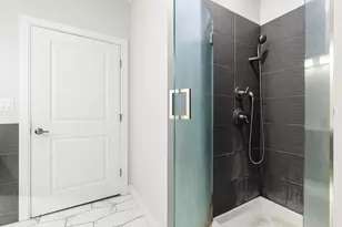 2 Cliveden St, Quincy, MA 02169 - Photo 27