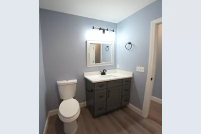 12 Willow St, Chicopee, MA 01020 - Photo 11