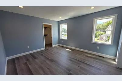 12 Willow St, Chicopee, MA 01020 - Photo 15