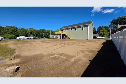 12 Willow St, Chicopee, MA 01020 - Photo 39